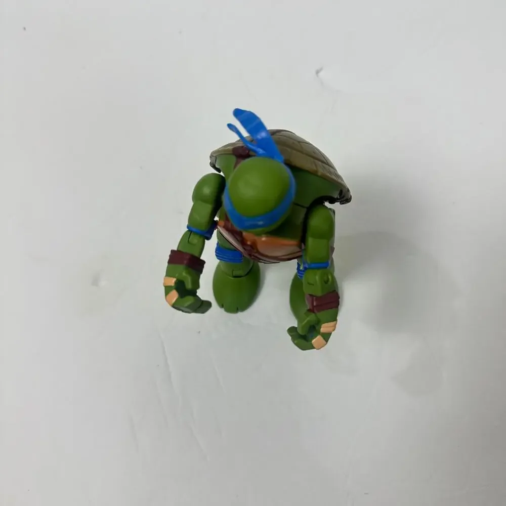 Teenage Mutant Ninja Turtles TMNT Leonardo Transformer Action Figure 2014